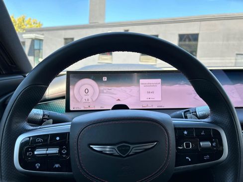 Used 2025 Genesis G80 2.5T Sport Prestige image 15