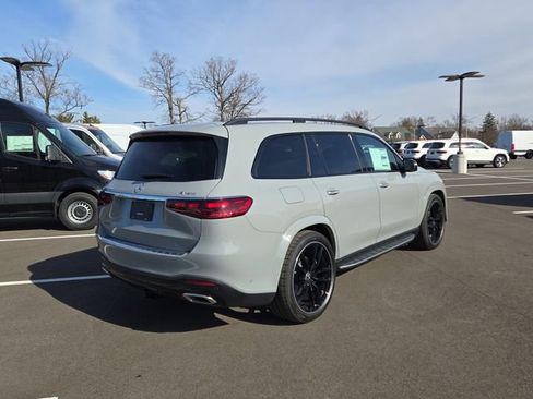 New 2026 Mercedes-Benz GLS 580 4MATIC image 3