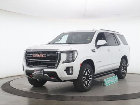 Used 2023 GMC Yukon AT4 w/ AT4 Premium Plus Package AWD/4WD image 10