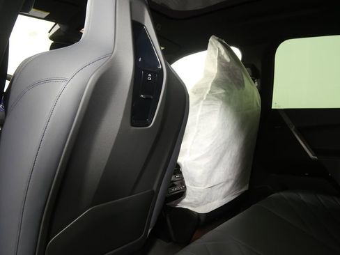 Used 2026 BMW iX xDrive45 w/ M Sport Package image 18