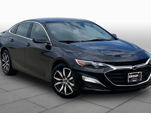 Used 2025 Chevrolet Malibu RS FWD image 3