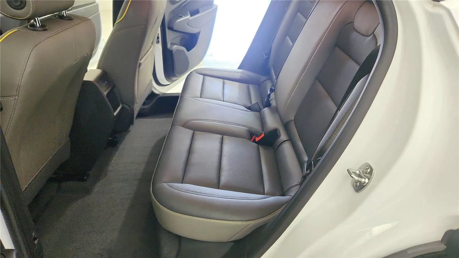 Used 2025 Chevrolet Trax ACTIV w/ Driver Confidence Package FWD image 33