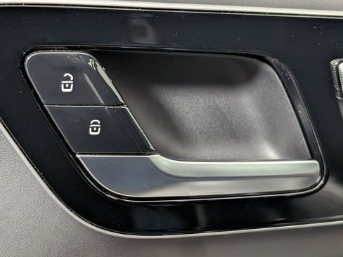 Used 2024 Mercedes-Benz C 63 AMG S image 28