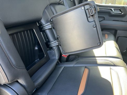 Used 2022 GMC Sierra 1500 AT4 image 11