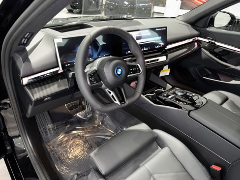New 2026 BMW i5 eDrive40 w/ M Sport Package image 15