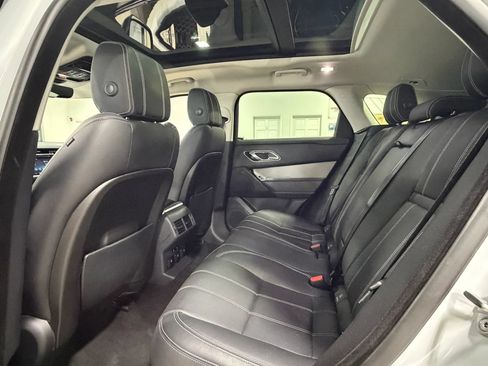 Used 2018 Land Rover Range Rover Velar S AWD/4WD image 28