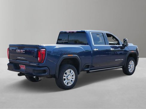 Used 2022 GMC Sierra 3500 Denali w/ Denali Ultimate Package AWD/4WD image 4