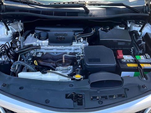 Used 2013 Toyota Camry SE FWD image 13