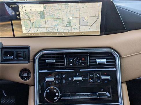 Used 2025 Nissan Armada Platinum Reserve w/ Convenience Package image 11