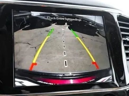 Used 2021 Jeep Grand Cherokee Limited w/ Luxury Group II image 26