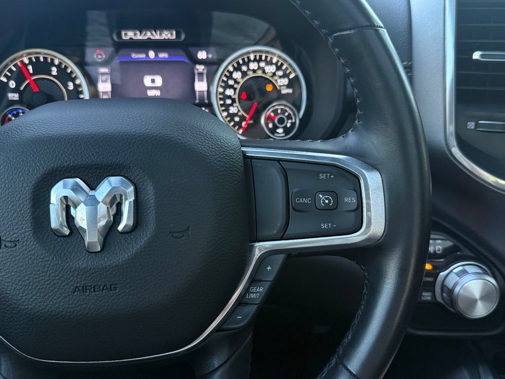 Used 2023 RAM 1500 Laramie AWD/4WD image 33