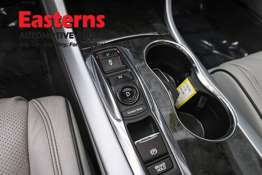 Used 2018 Acura TLX w/ Technology Package FWD image 15