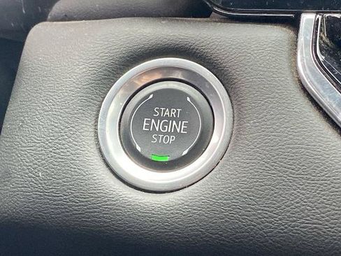 Used 2024 GMC Canyon Elevation w/ Convenience Package RWD image 13