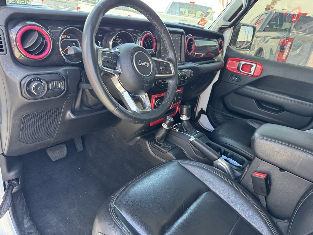 Used 2021 Jeep Wrangler Unlimited Sahara AWD/4WD image 15