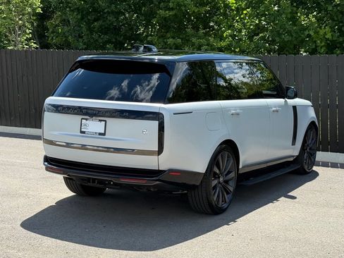 Certified 2025 Land Rover Range Rover SV AWD/4WD image 6