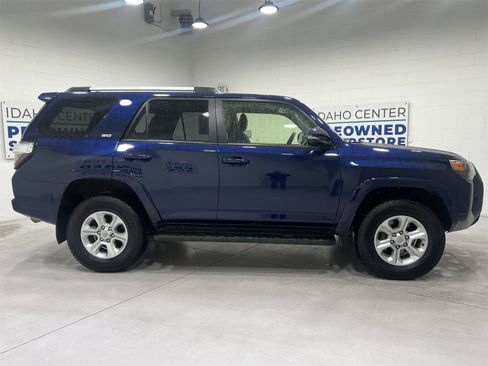 Used 2024 Toyota 4Runner SR5 Premium image 9