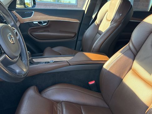 Used 2018 Volvo XC90 T6 Inscription w/ Convenience Package image 9