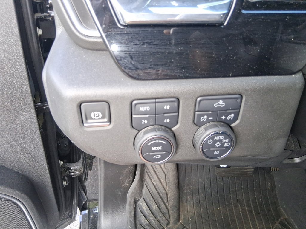 Used 2023 Chevrolet Silverado 1500 RST AWD/4WD image 11