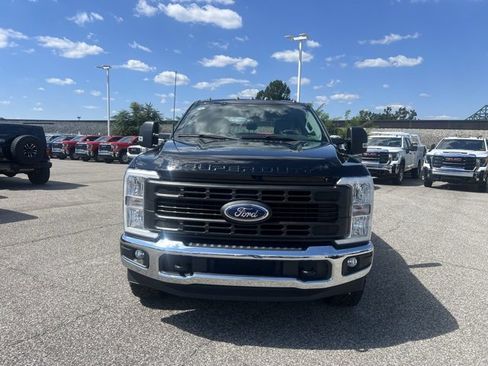 Used 2024 Ford F350 XL w/ XL Off-Road Package image 2