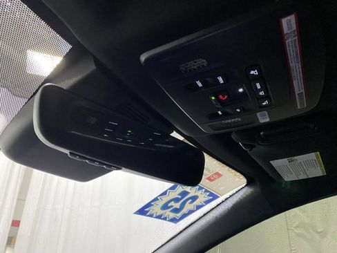 Certified 2025 Toyota Camry SE image 21