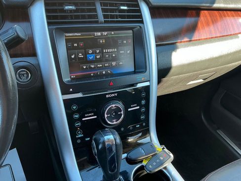 Used 2013 Ford Edge Limited FWD image 21