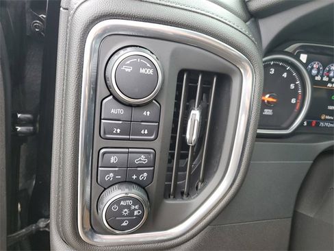 Used 2022 Chevrolet Silverado 1500 High Country w/ Z71 Off-Road Package image 9