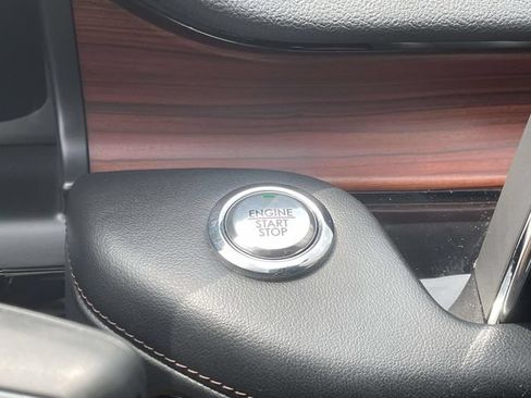 Certified 2023 Lincoln Aviator Reserve w/ Equipment Group 201A RWD image 33