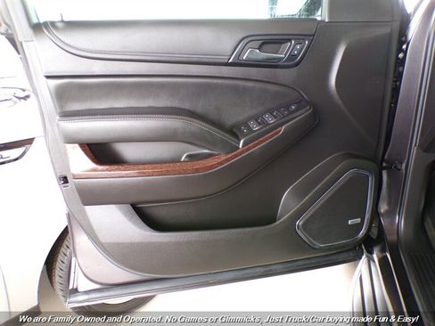 Used 2015 GMC Yukon XL SLE w/ Convenience Package image 11