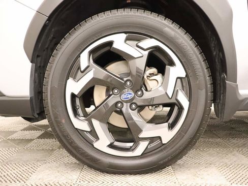 Used 2023 Subaru Crosstrek 2.5i Limited AWD/4WD image 6