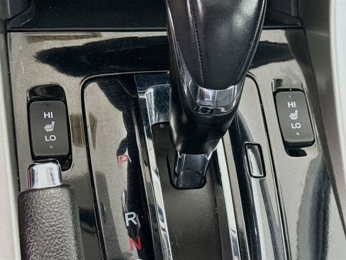 Used 2017 Honda Accord EX-L image 21