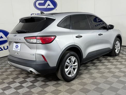 Used 2020 Ford Escape S image 4