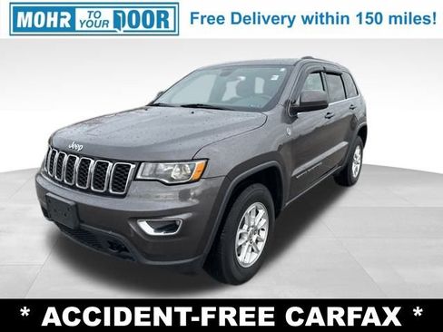 Used 2019 Jeep Grand Cherokee Laredo image 1