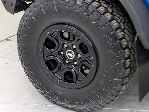 Used 2022 Ford Bronco Badlands image 4