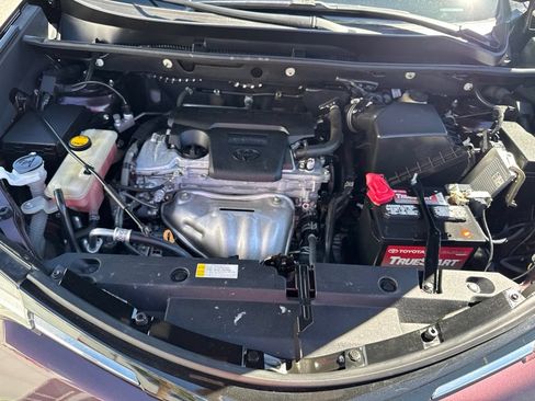 Used 2017 Toyota RAV4 XLE w/ Premium Special Value Package FWD image 19
