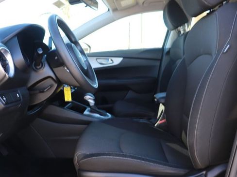 Used 2023 Kia Forte LXS image 11