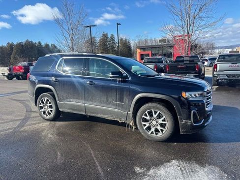 Used 2021 GMC Acadia SLE w/ Driver Convenience Package image 3