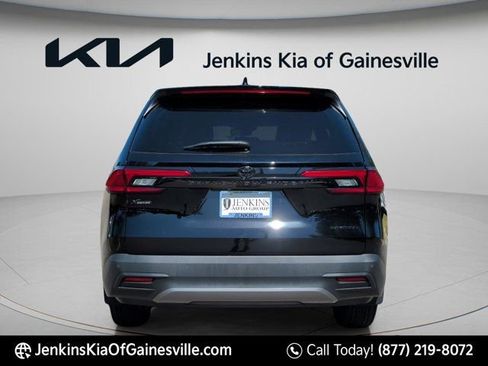 Used 2024 Toyota Grand Highlander Limited image 5