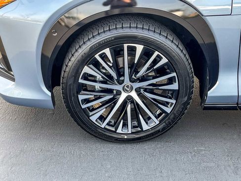 Certified 2023 Lexus RZ 450e Luxury image 9