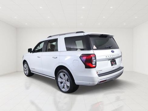Certified 2024 Ford Expedition Platinum AWD/4WD image 3