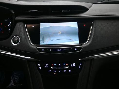 Used 2019 Cadillac XT5 Premium Luxury AWD/4WD image 12