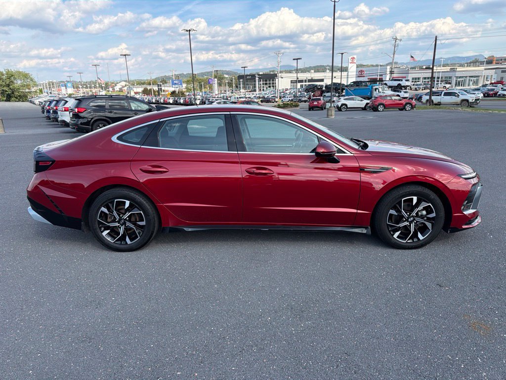 Used 2024 Hyundai Sonata SEL AWD/4WD image 6