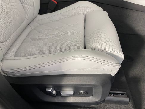 Used 2026 BMW X5 sDrive40i w/ Premium Package RWD image 33