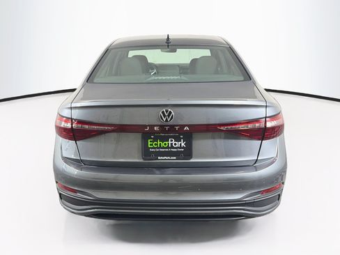 Used 2025 Volkswagen Jetta Sport FWD image 7