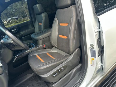 Used 2022 GMC Sierra 2500 AT4 w/ AT4 Preferred Package AWD/4WD image 14
