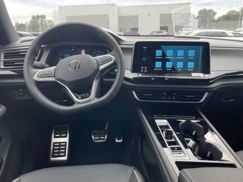 New 2026 Volkswagen Atlas Cross Sport SEL Premium R-Line AWD/4WD image 14