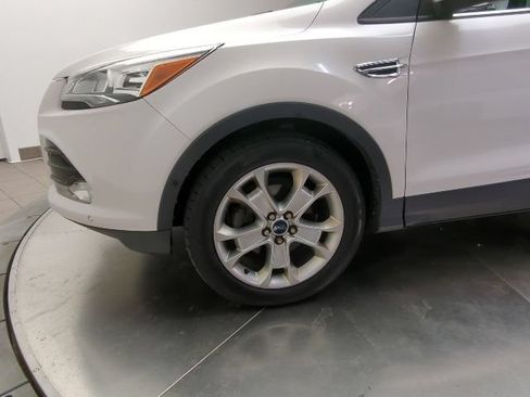 Used 2015 Ford Escape Titanium w/ Equipment Group 301A FWD image 3