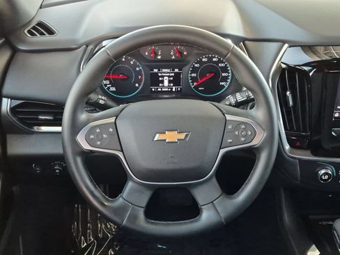Used 2023 Chevrolet Traverse LT w/ LPO, Floor Liner Package FWD image 13