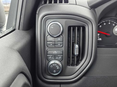 Used 2025 GMC Sierra 1500 Pro w/ Pro Value Package AWD/4WD image 26