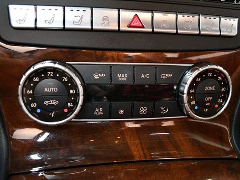 Used 2014 Mercedes-Benz SL 550 image 60
