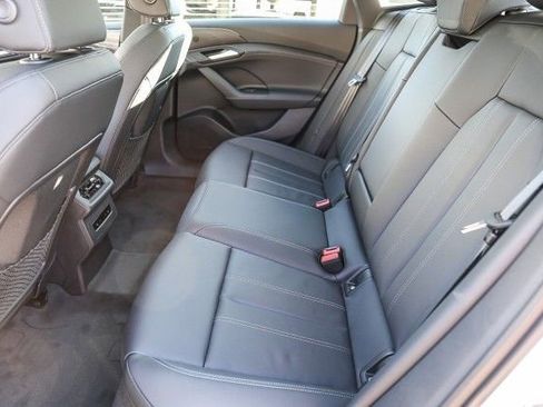 New 2025 Audi A6 e-tron Premium AWD/4WD image 15